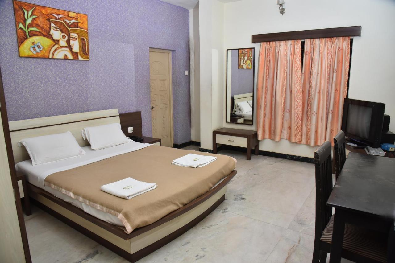 Hotel Ashlesh Manipal Exterior photo