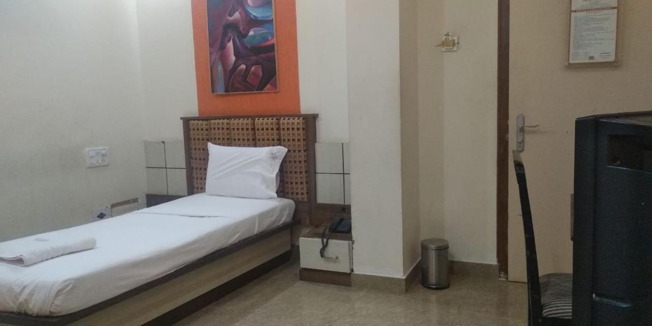 Hotel Ashlesh Manipal Exterior photo
