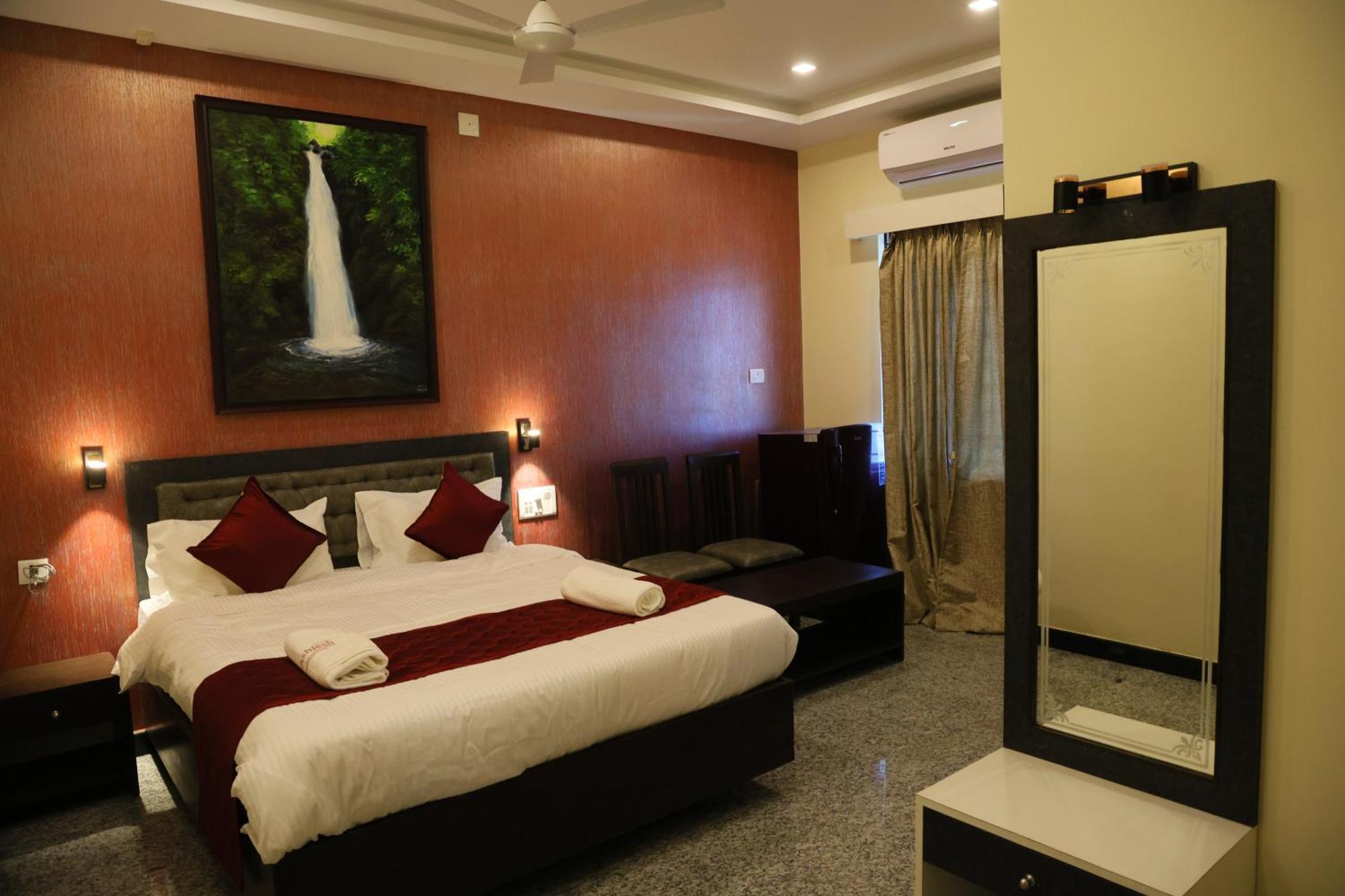 Hotel Ashlesh Manipal Exterior photo
