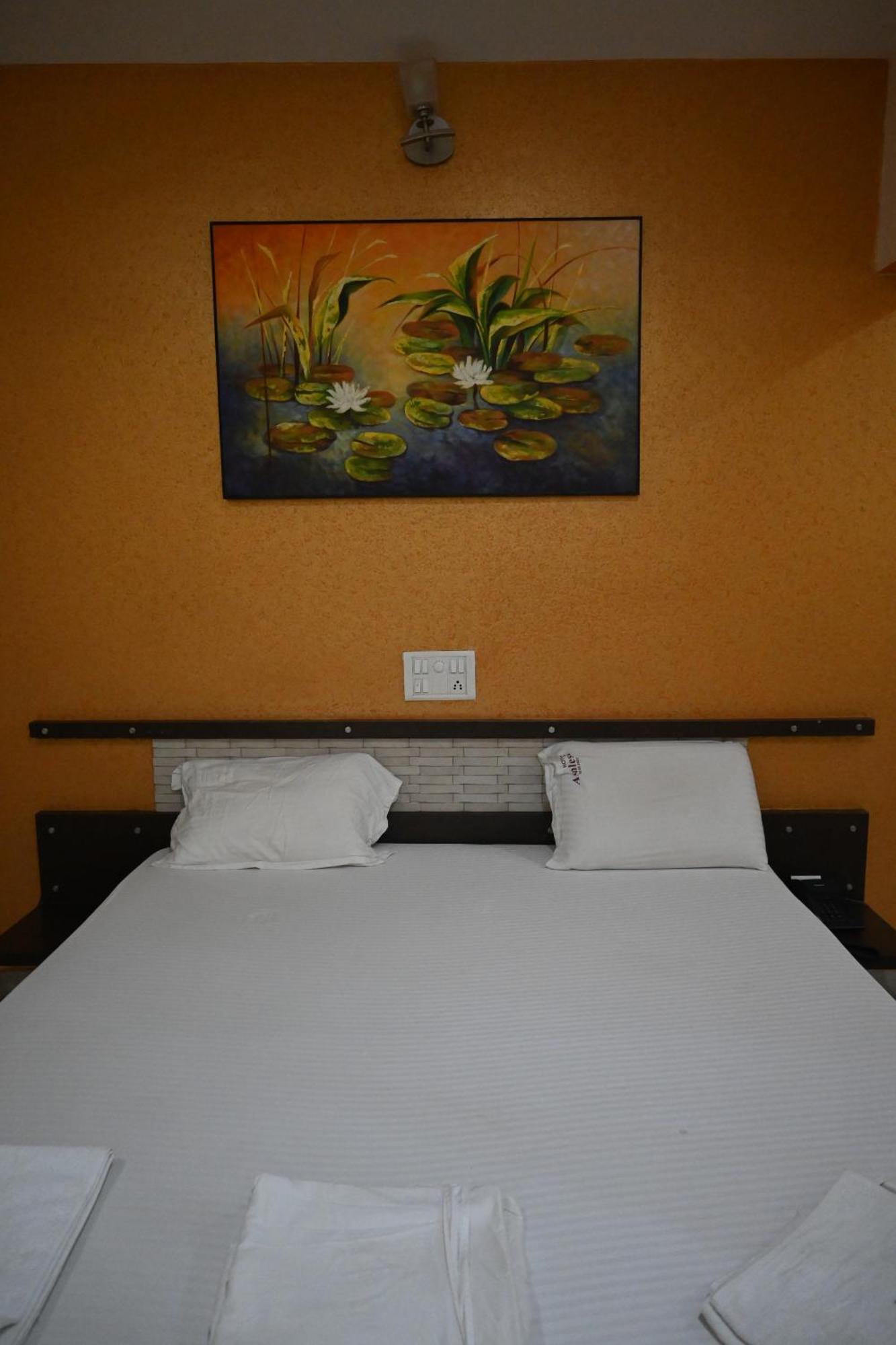 Hotel Ashlesh Manipal Exterior photo