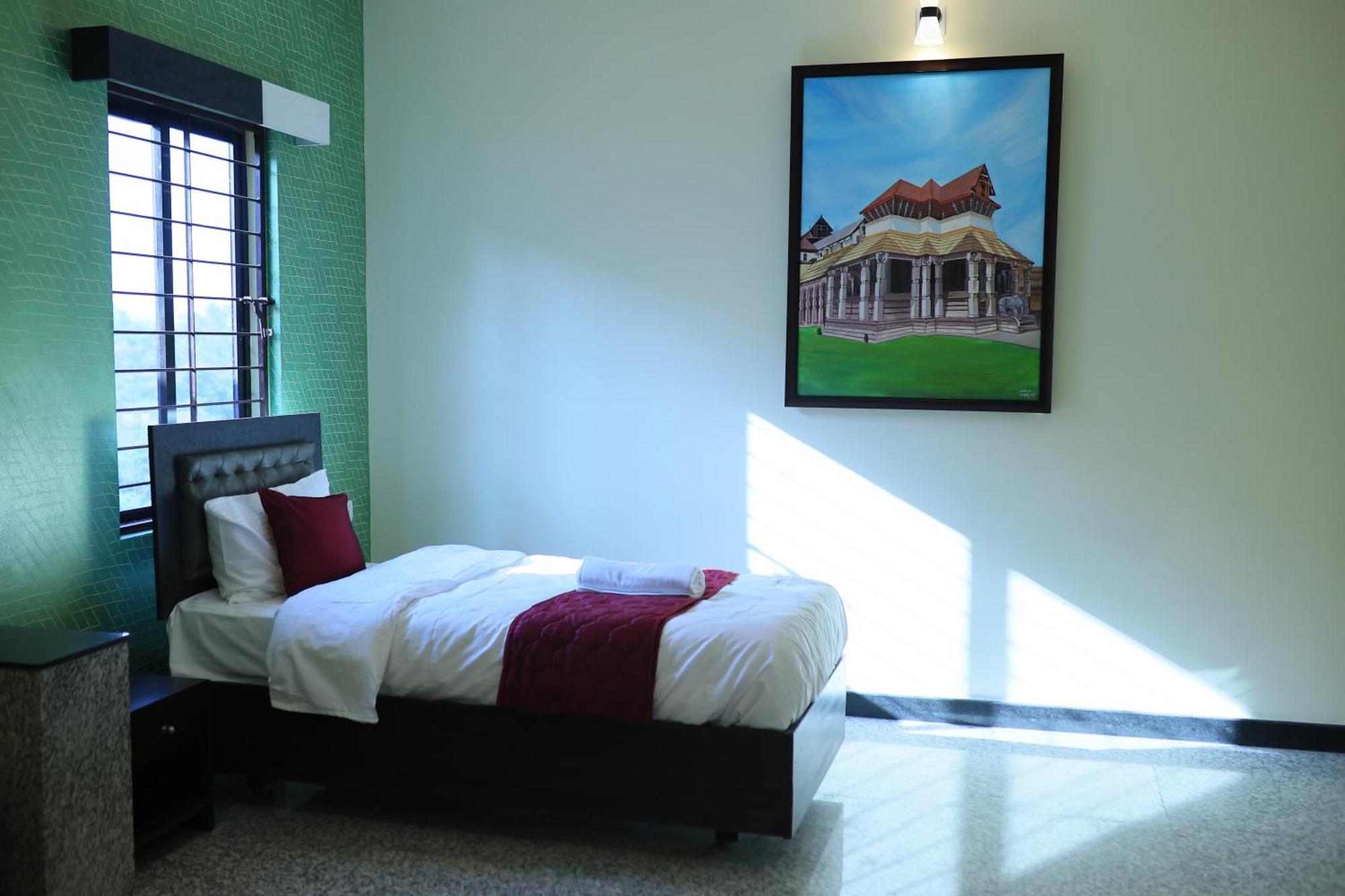 Hotel Ashlesh Manipal Exterior photo