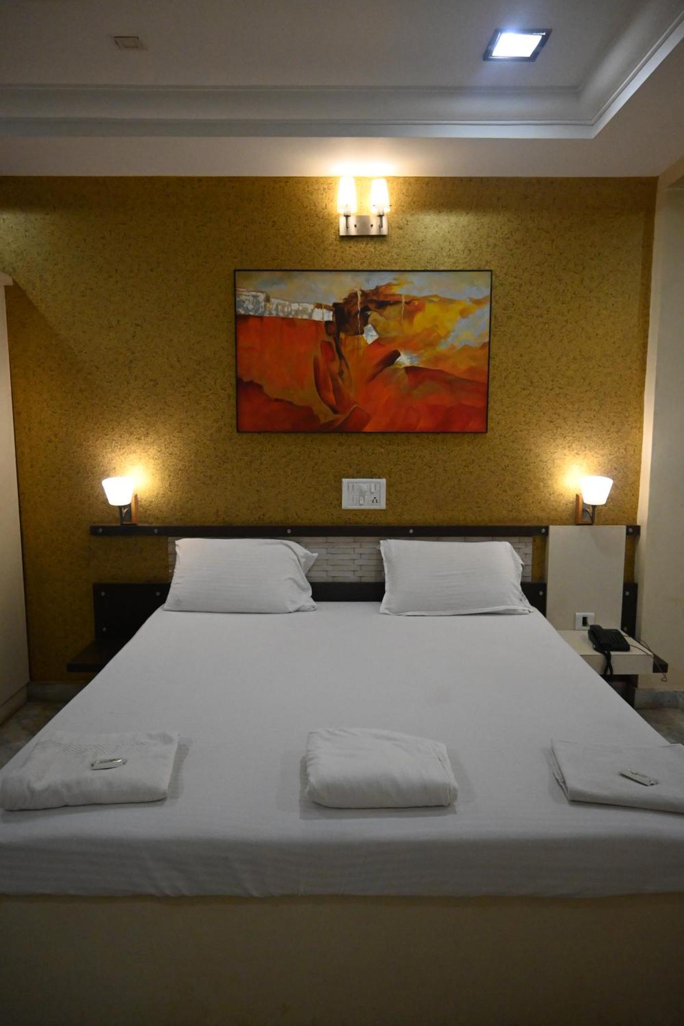 Hotel Ashlesh Manipal Exterior photo